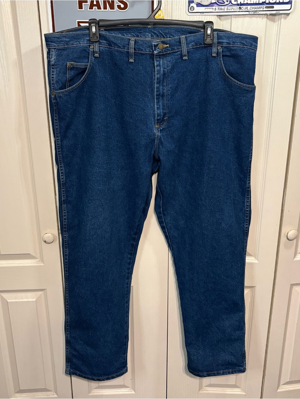 Wrangler Classic Men's Dark Blue Denim Jeans
